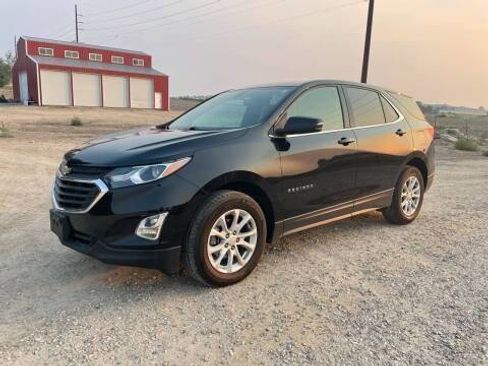 Used 2019 Chevrolet Equinox LT image 3