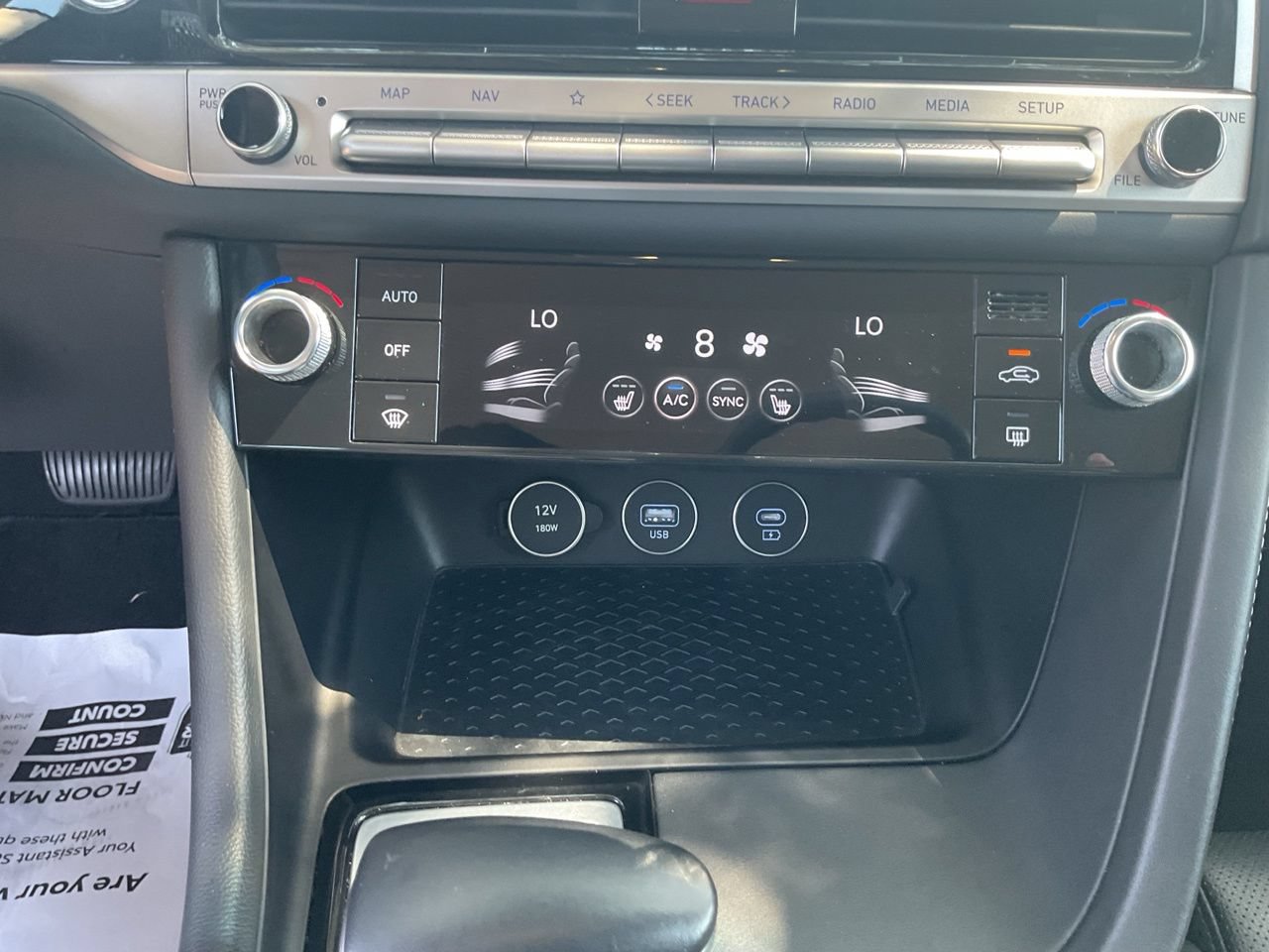 Used 2025 Genesis G70 2.5T RWD image 24