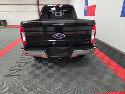 Used 2017 Ford F250 Lariat w/ Lariat Value Package image 13