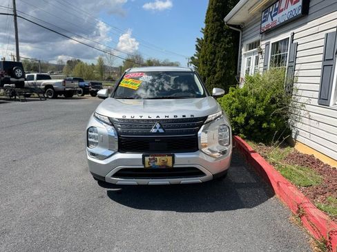 Used 2022 Mitsubishi Outlander SE AWD/4WD image 7