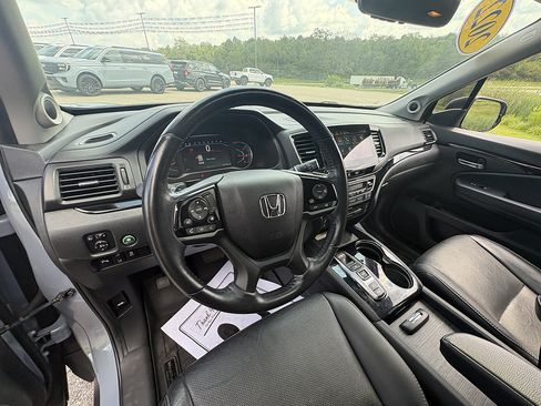 Used 2022 Honda Pilot Elite image 32