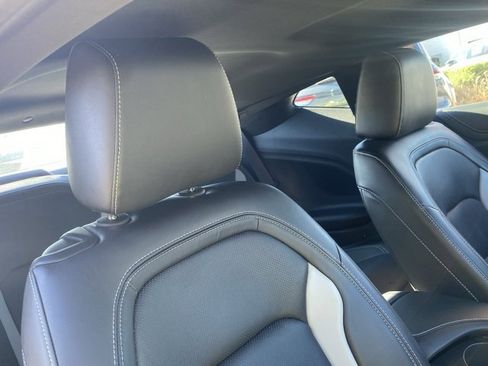 Used 2021 Chevrolet Camaro LT image 33