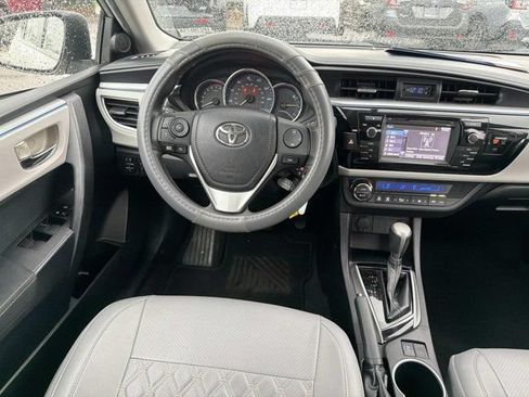 Used 2015 Toyota Corolla LE FWD image 21