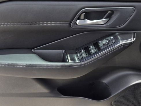 New 2026 Nissan Rogue Dark Armor AWD/4WD image 18