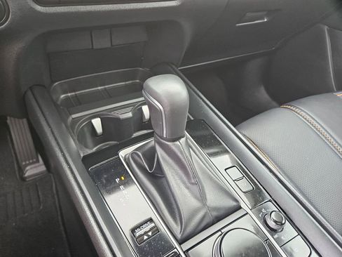 Used 2025 MAZDA CX-50 AWD 2.5 Hybrid w/ Premium Pkg image 29