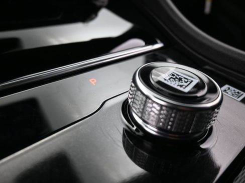 Used 2025 Jeep Grand Cherokee Laredo image 23