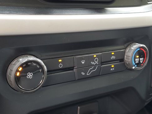 Used 2022 Ford F150 XL image 11