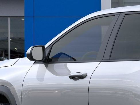 New 2027 Chevrolet Equinox LT FWD image 12