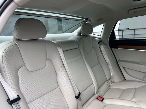 Used 2018 Volvo S90 T8 Inscription w/ Convenience Package AWD/4WD image 54