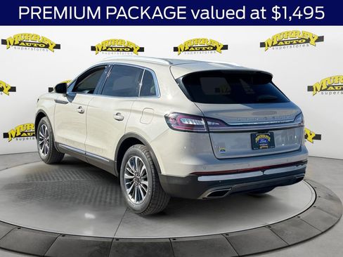 Used 2022 Lincoln Nautilus Standard w/ Premium Package image 3