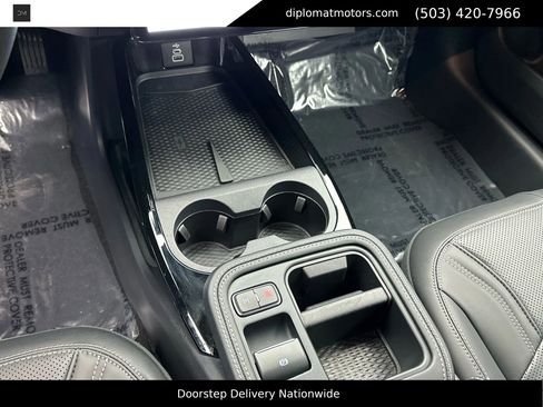 Used 2025 Ford Mustang Mach-E Premium image 35