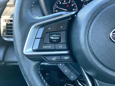 Used 2022 Subaru Legacy Limited w/ Popular Package #3 image 16