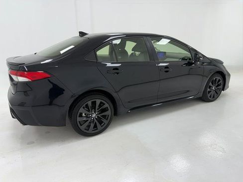 Used 2024 Toyota Corolla SE w/ SE Convenience Package image 41