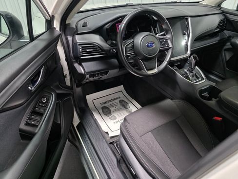 Used 2023 Subaru Outback Premium AWD/4WD image 6