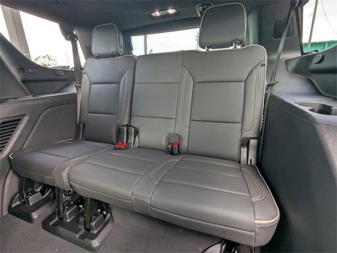 New 2026 GMC Yukon Elevation w/ Elevation Premium Package image 16