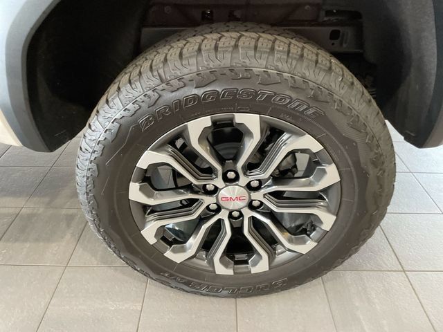 Used 2026 GMC Canyon Denali AWD/4WD image 10