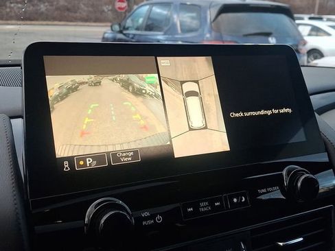 Used 2022 Nissan Armada SL w/ Midnight Edition Package image 21