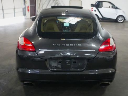 Used 2011 Porsche Panamera 4 image 6
