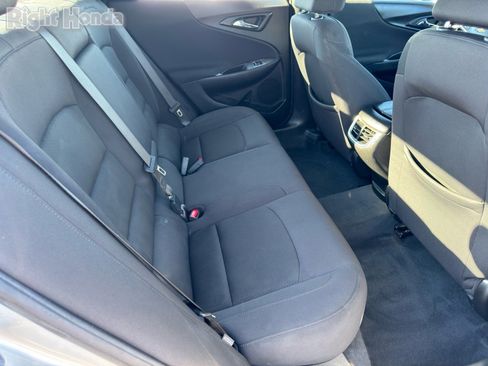 Used 2022 Chevrolet Malibu LT image 13