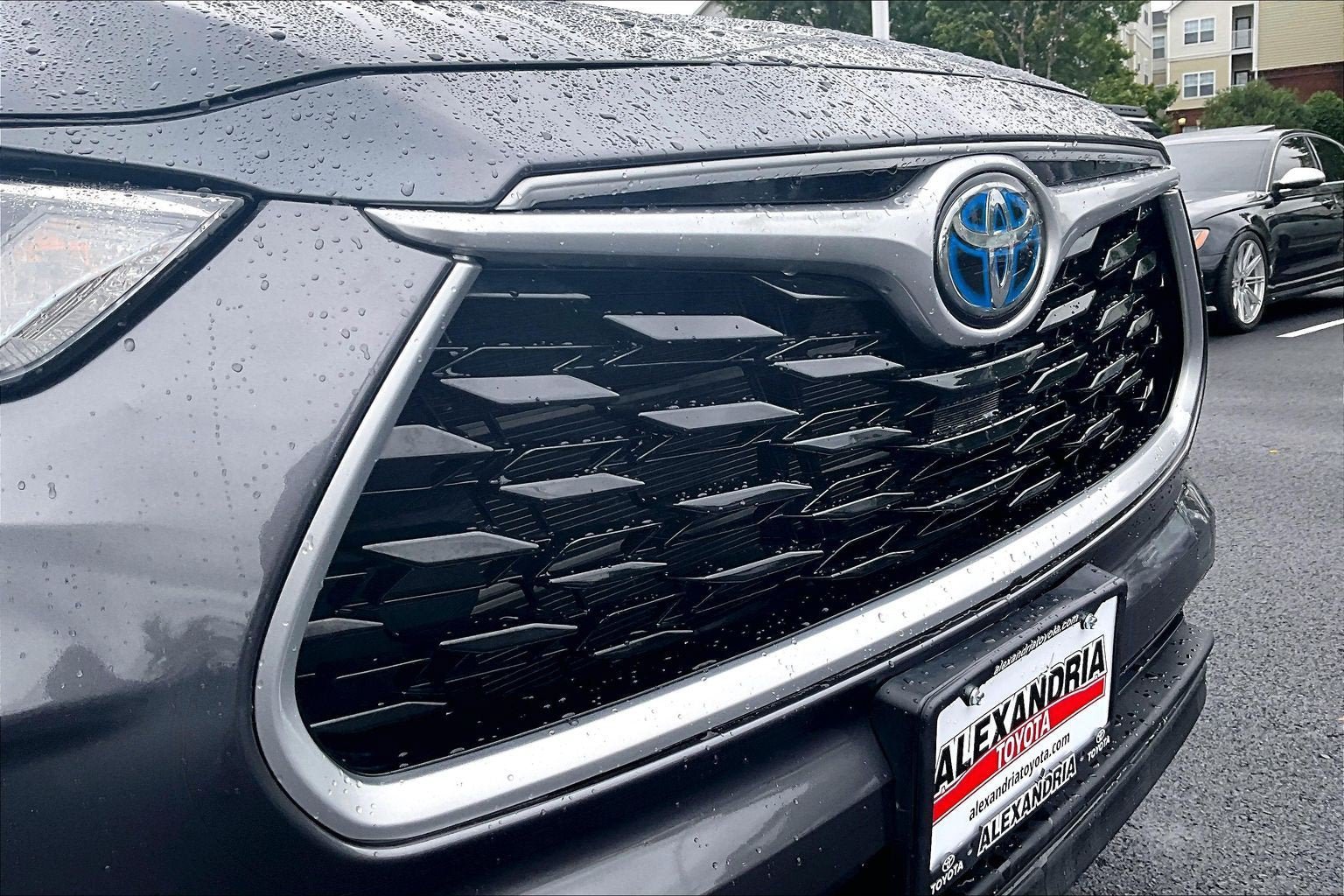 Used 2021 Toyota Highlander XLE AWD/4WD image 30