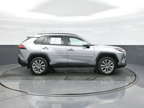 Certified 2025 Toyota RAV4 XLE Premium image 8