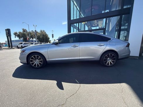 Used 2024 Honda Accord EX image 8