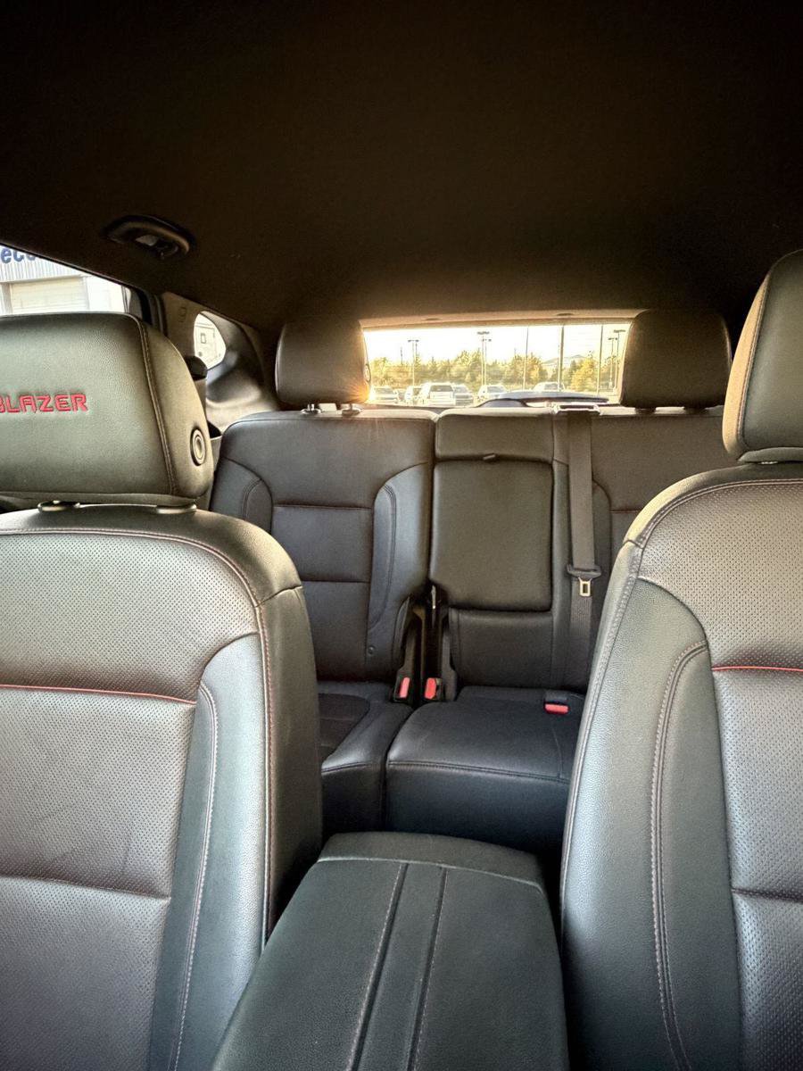 Used 2021 Chevrolet Blazer RS w/ Enhanced Convenience Package FWD image 11