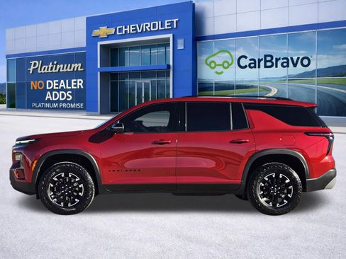 Certified 2025 Chevrolet Traverse Z71 w/ Driver Confidence Package image 3