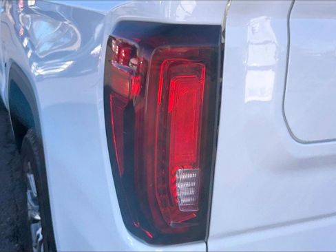 Used 2025 GMC Sierra 1500 SLT image 29