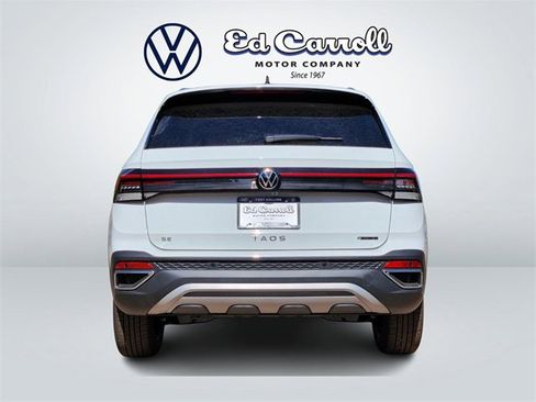 New 2025 Volkswagen Taos SE image 7