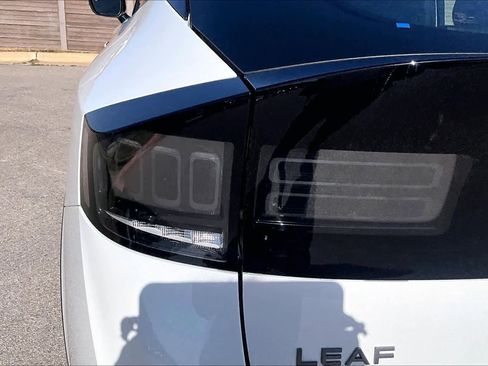 New 2026 Nissan Leaf Platinum+ image 12