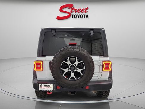 Used 2019 Jeep Wrangler Unlimited Rubicon AWD/4WD image 3