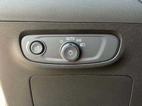 Used 2024 Buick Encore GX Preferred w/ Advanced Technology Package FWD image 21
