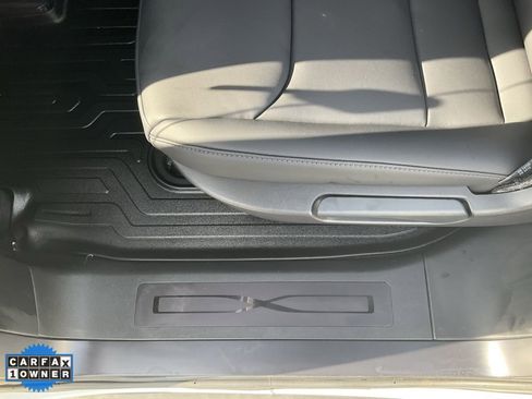 Used 2017 Tesla Model X 75D image 27