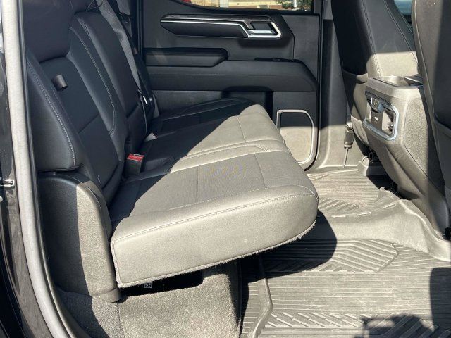 Used 2022 Chevrolet Silverado 1500 LTZ w/ LTZ Premium Package AWD/4WD image 23