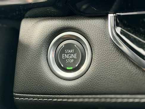 Certified 2023 Chevrolet Colorado LT w/ LT Convenience Package III image 12