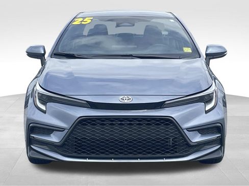 Used 2025 Toyota Corolla SE FWD image 9