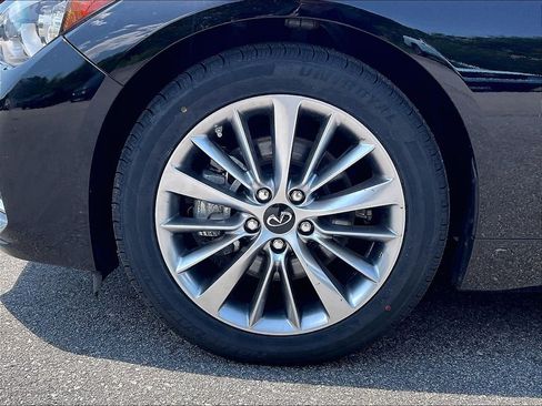 Used 2024 INFINITI Q50 Luxe AWD/4WD image 7