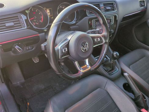 Used 2017 Volkswagen Jetta GLI FWD image 9