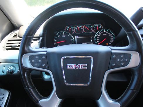 Used 2018 GMC Yukon SLT w/ Premium Edition AWD/4WD image 31