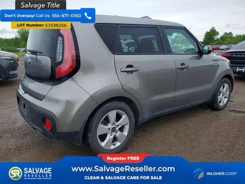 Used 2018 Kia Soul FWD image 4