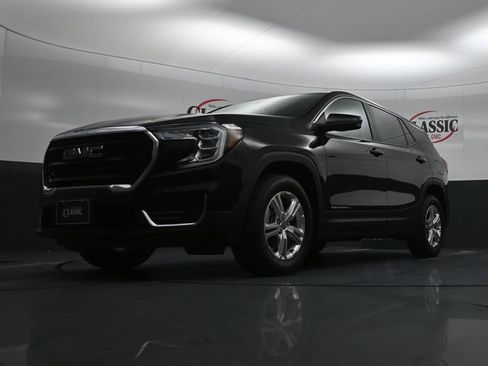Used 2024 GMC Terrain SLE AWD/4WD image 26
