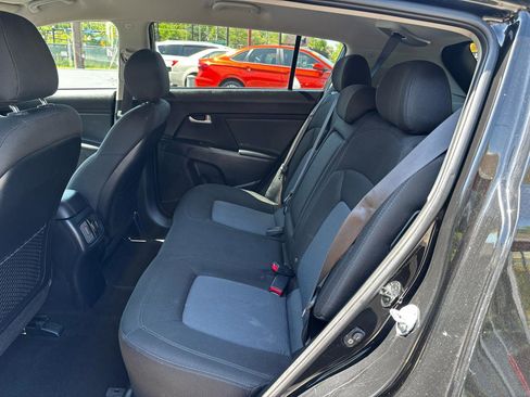 Used 2014 Kia Sportage LX AWD/4WD image 19