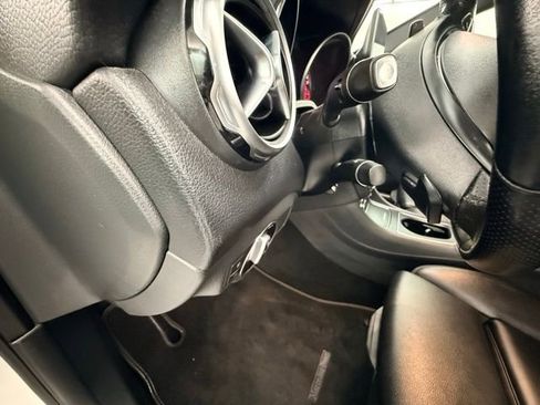 Used 2020 Mercedes-Benz GLA 250 image 16