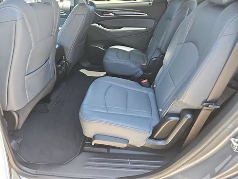 Used 2019 Buick Enclave Premium FWD image 23