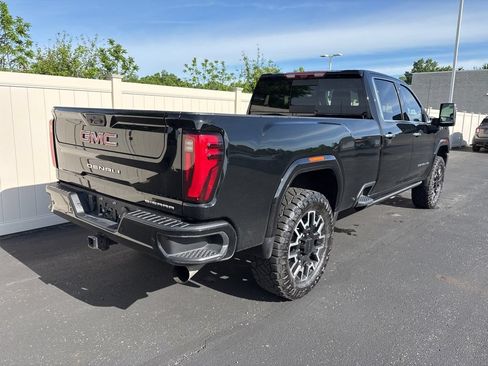 Used 2025 GMC Sierra 2500 Denali w/ Denali Reserve Package AWD/4WD image 3