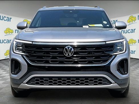 Used 2026 Volkswagen Atlas Cross Sport SE AWD/4WD image 2