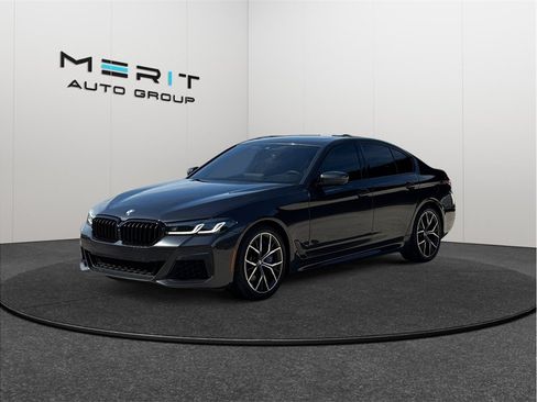 Used 2021 BMW M550i xDrive w/ Premium Package AWD/4WD image 4