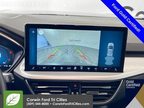 Used 2025 Ford Escape Platinum image 21