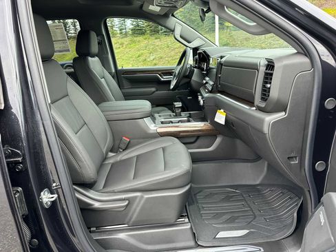 New 2026 GMC Sierra 1500 Elevation w/ Elevation Premium Package image 10